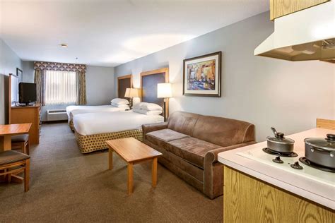 red lion inn suites|More.